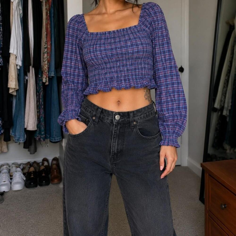 So clothing plaid crop top